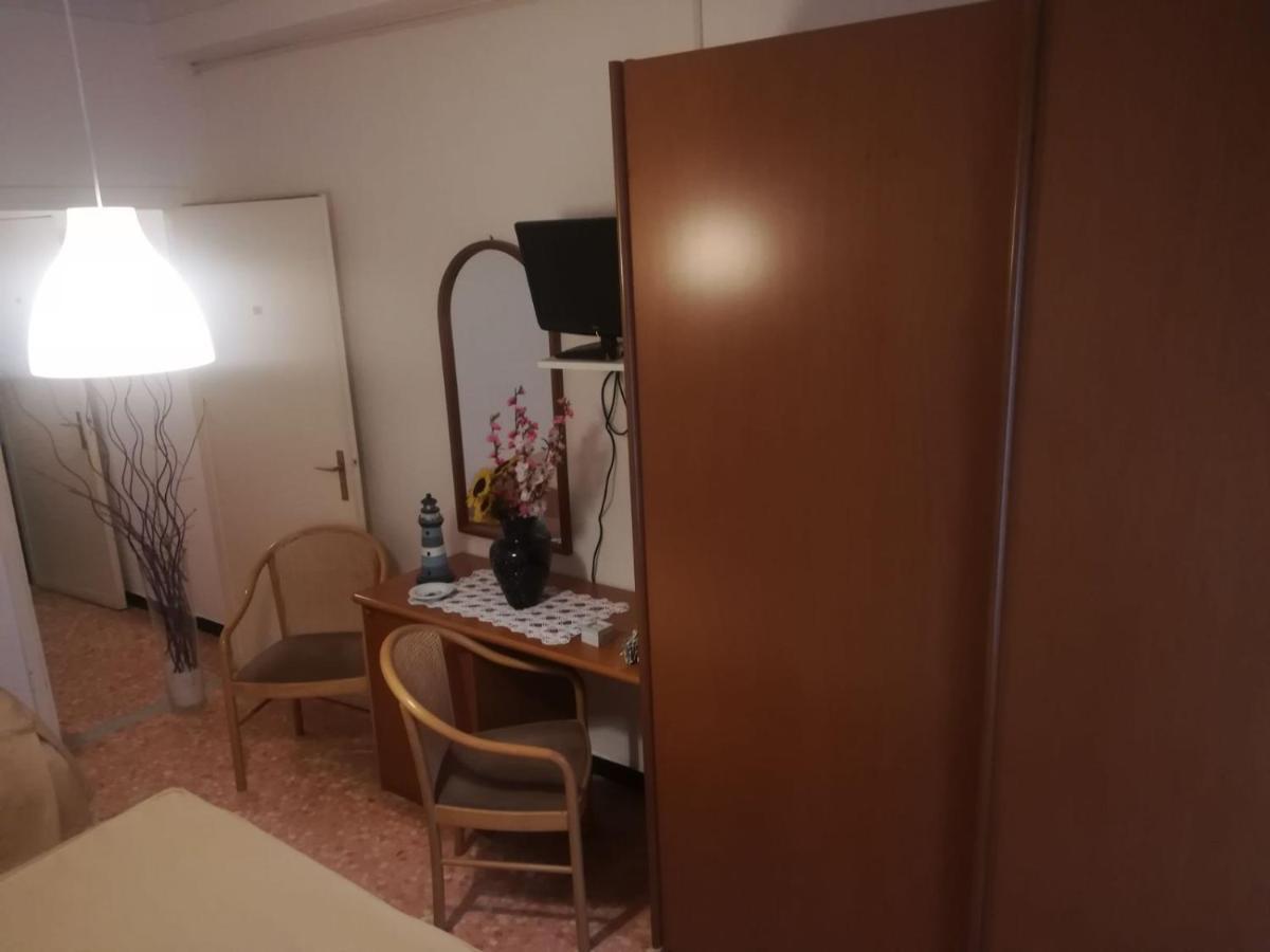 Hotel Olimpia Alassio Zimmer foto